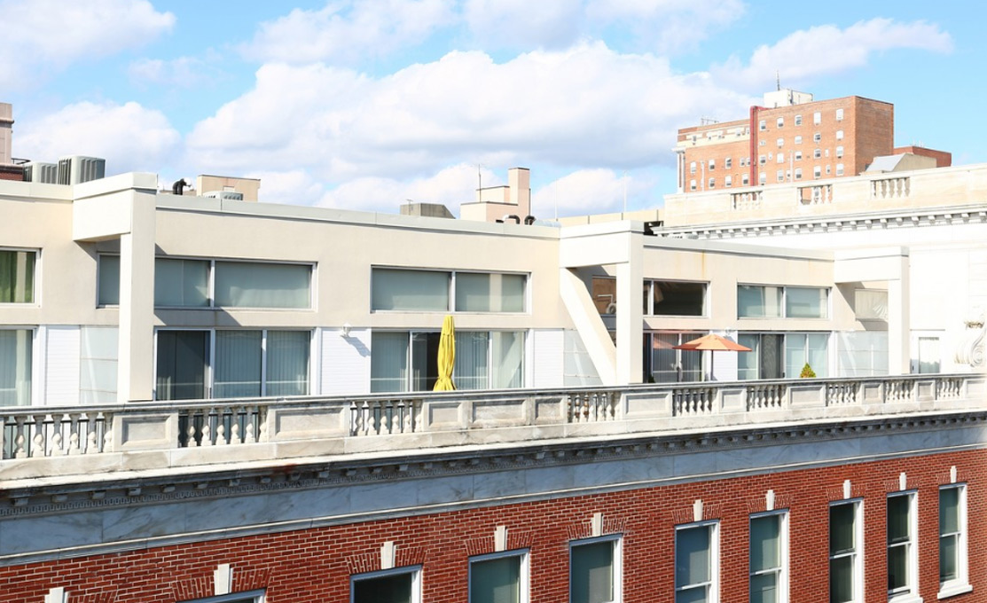 Rooftop balcony at Temple Square Apartments